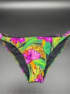 Victoria’s Secrete Cheeky Jungle Bottoms - Sz M